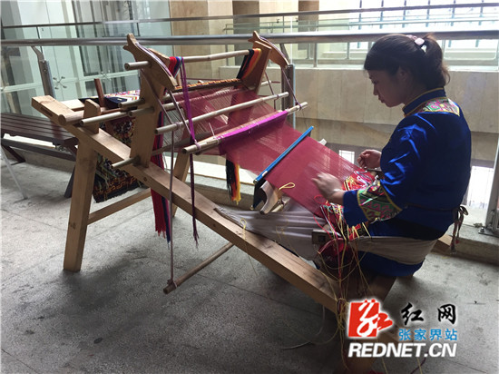 張家界展示非物質(zhì)文化遺產(chǎn)